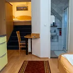 & Jana Bed & Breakfast