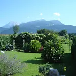 Bed & Breakfast & Jana