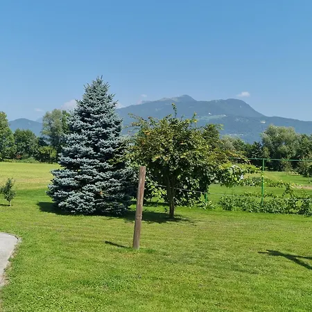 Couette-café & Jana 3*