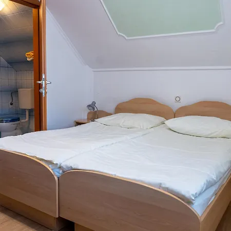 & Jana Bed & Breakfast 3*