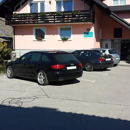 Bed & Breakfast & Jana 3*