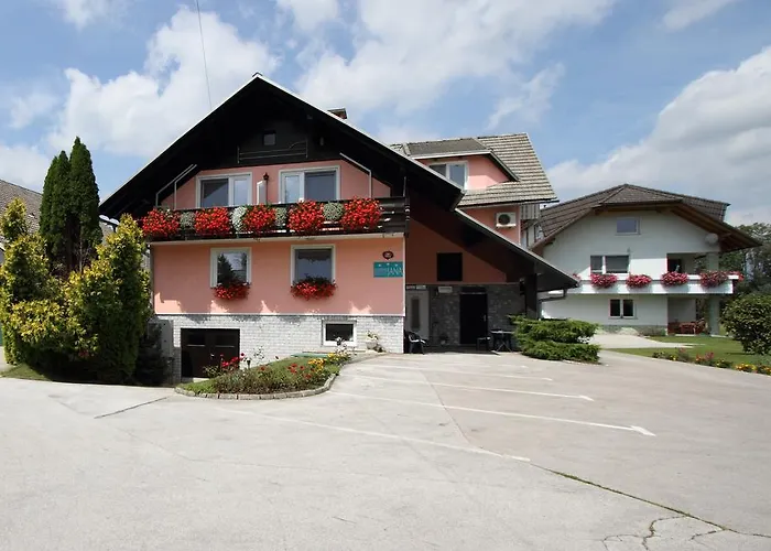 & Jana Bed & Breakfast 3*