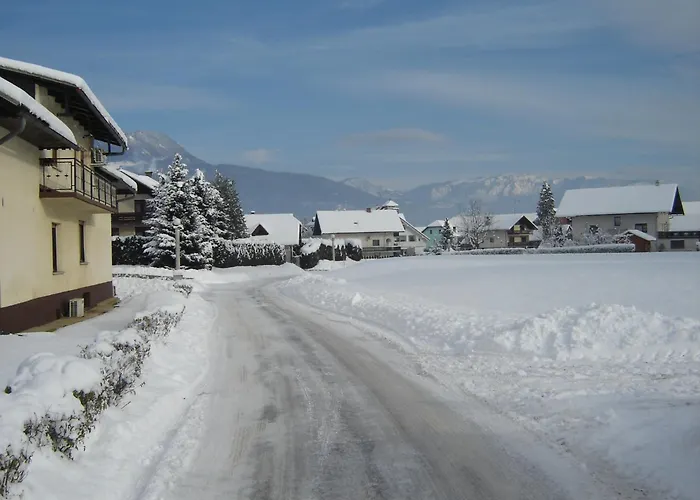 Couette-café & Jana 3*