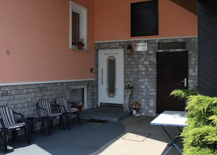 & Jana Bed & Breakfast 3*