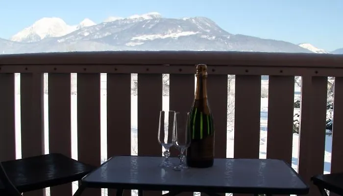 & Jana Bed & Breakfast