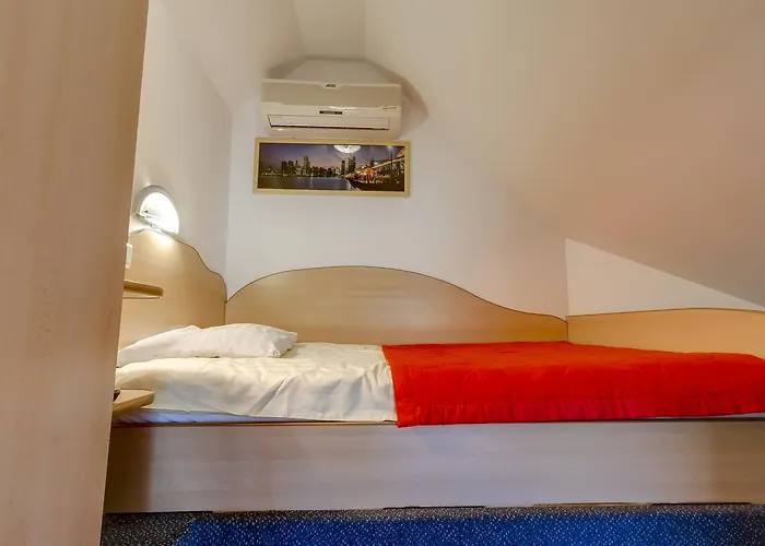 & Jana Cerklje na Gorenjskem