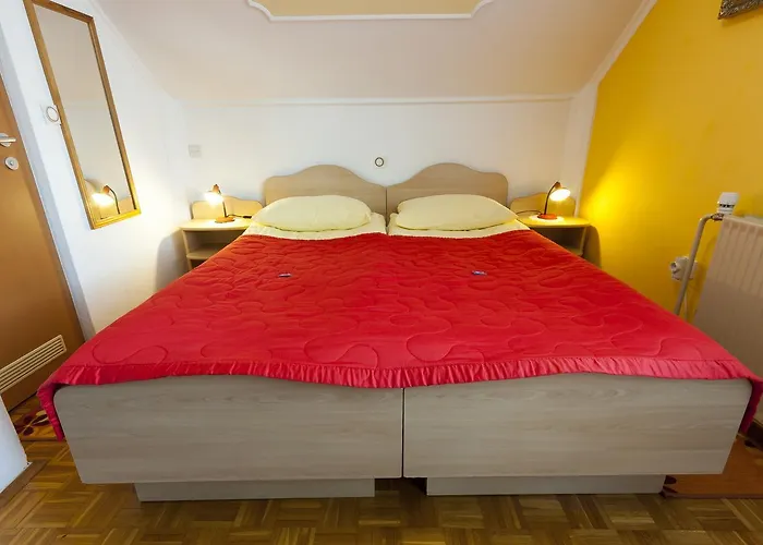 & Jana Cerklje na Gorenjskem